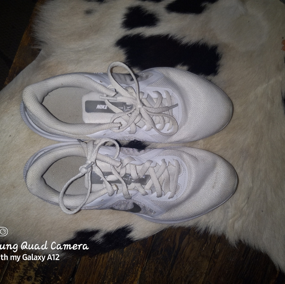 Nike walking shoes size 7.5